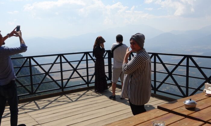 Binlerce kilometre uzaktan bu manzarayı görmek için geliyorlar