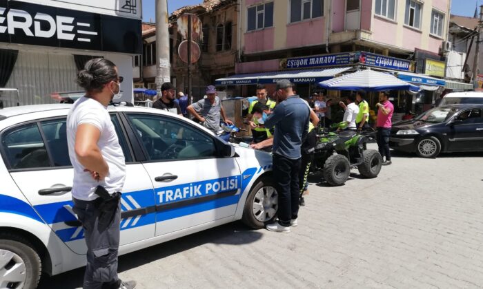 Bolvadin’de gürültü kirliliğine neden olan motosiklet sürücülerine yönelik denetim