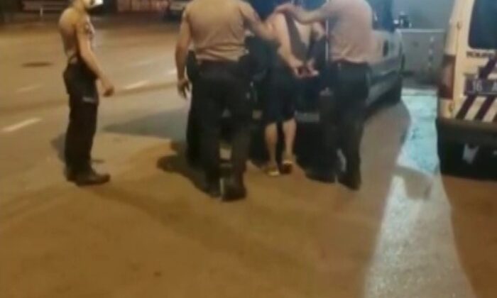 Bursa’da Gece Kartalları 2,5 kg uyuşturucu madde ele geçirdi