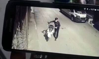 Bursa’da saniyeler içerisindeki motosiklet hırsızlığı kameralara yansıdı