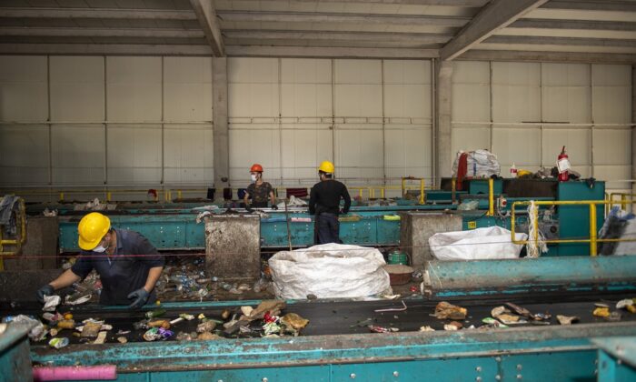 Büyükşehir Belediyesi, bayramda 8 bin 658 ton katı atık taşıdı