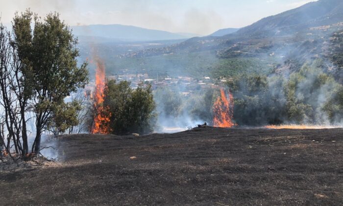 Büyükşehir itfaiyesi günü yoğun geçirdi