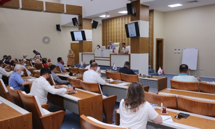 Canik meclisinde tatil yok