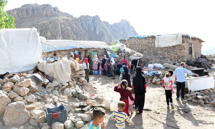 Çatak’ta aşılama çalışmaları devam ediyor