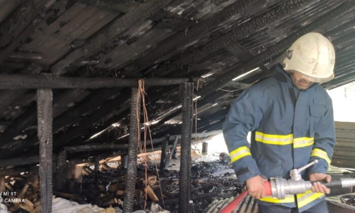 Çatak’ta çatı yangını