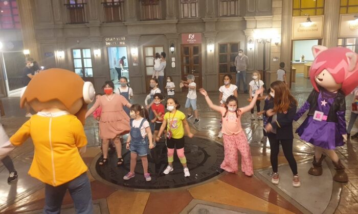 Çocuklar Ülkesi’nde yaz boyu eğlence devam edecek