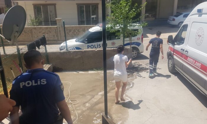 Darp edildiğini iddia eden genç kız 112 sağlık ekiplerine sığındı