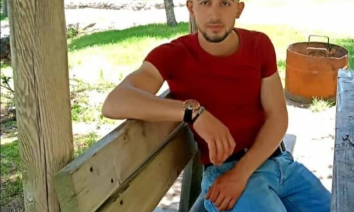 Denize giren iki gençten biri boğuldu, biri yoğun bakımda