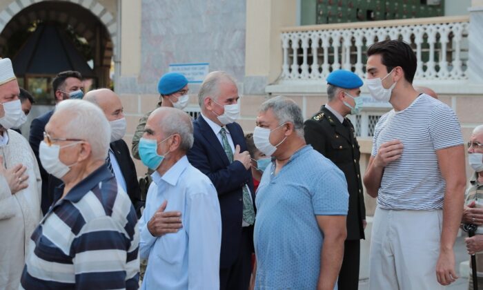 Denizli’de bayramlaşma geleneği değişmedi