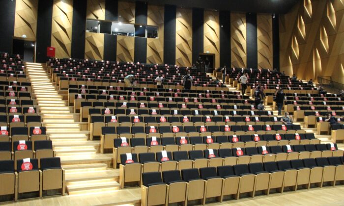 Denizlispor’da kimsenin katılmadığı seçim yine ertelendi