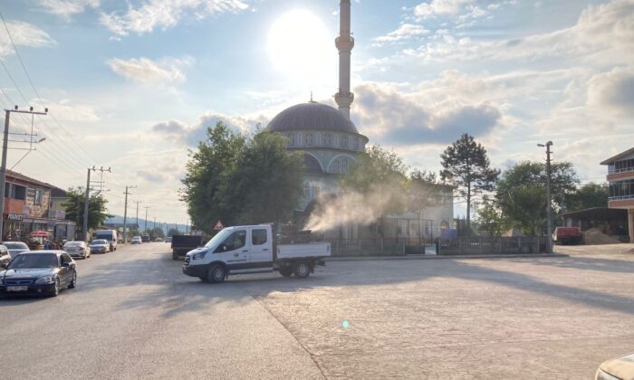 Derince’de vektörel ilaçlamalar sürüyor