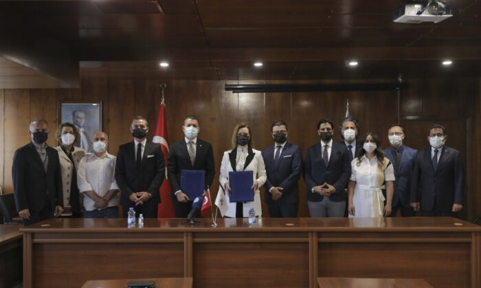 DEÜ’den genç iş insanlarına destek