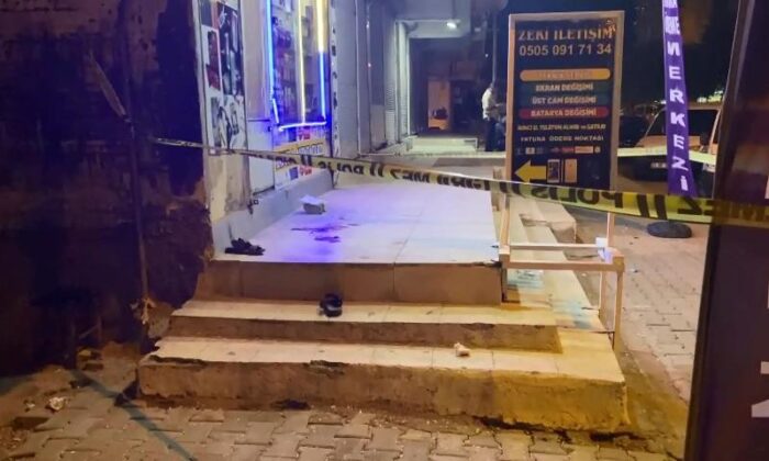 Diyarbakır’da iş yerinin önünde oturan kişiye silahlı saldırı