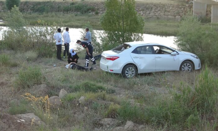 Düğün konvoyunda kaza: 3 yaralı