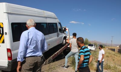 Düğün konvoyunda zincirleme kaza: 8 yaralı