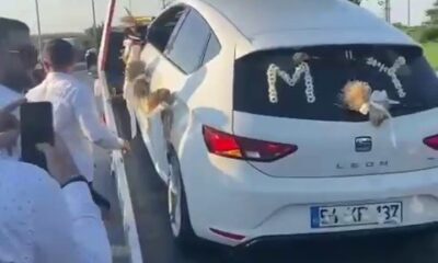 Düğün salonuna çekicinin üzerinde gittiler