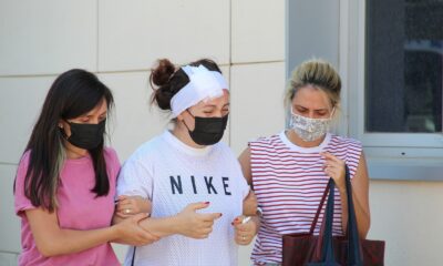 Düğünde kırılan ağaç altında kalarak ölen eşinin cenazesini gözyaşları arasında aldı