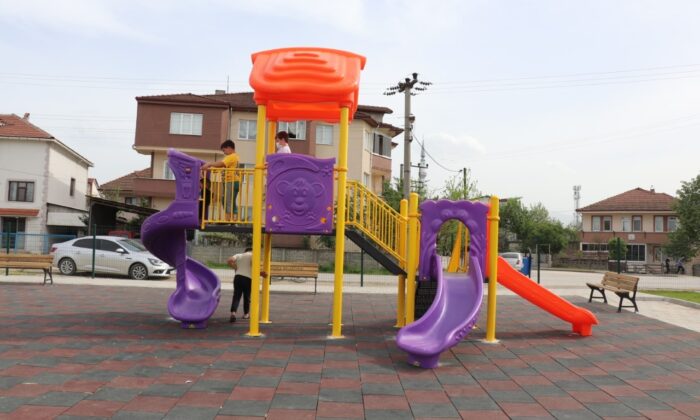Düzce’de her mahalleye park yapılıyor