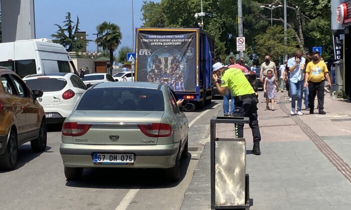 Ekipler parklanmalara geçit vermiyor