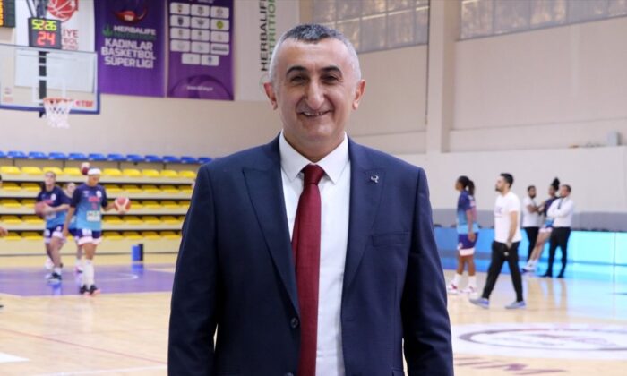 Elazığ İl Özel İdare, Başantrenör Aziz Akkaya ile sözleşme imzaladı