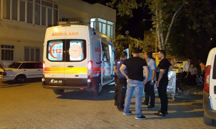 Evinin önünde küfürlü konuştukları için uyardı, saldırıya uğradı