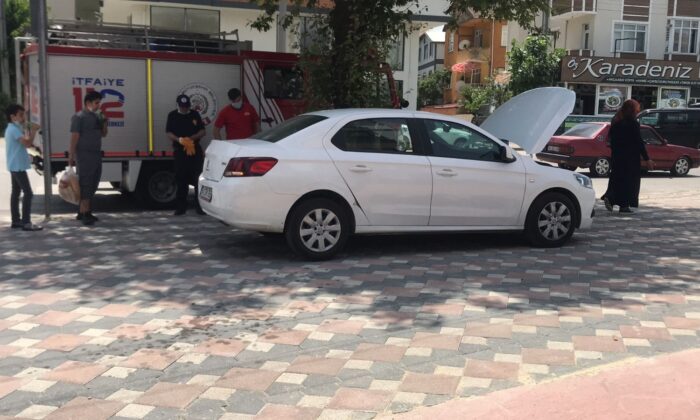 Ezmemek için durdu, arabaya girince ekipler harekete geçti