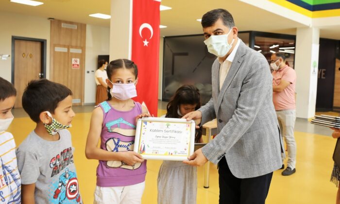 Fadıloğlu, Bilim Şehitkamil’deki öğrencilerle buluştu