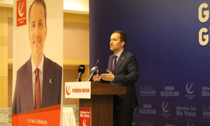 Fatih Erbakan: “İktidarda Milli Görüş olmazsa başımıza üç musibet geliyor; aç kalmak, işsiz kalmak, borca esir olmak”