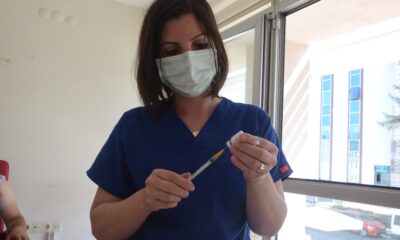 Fedakar hemşire: Bakan Koca paylaştı