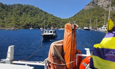 Fethiye’de sürüklenen tekneyi kıyı emniyeti kurtardı