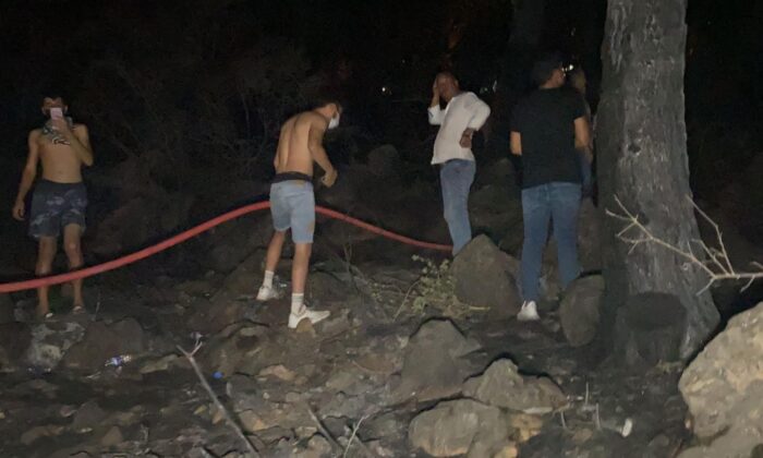 Fethiyeliler yangını söndürmek için seferber oldu