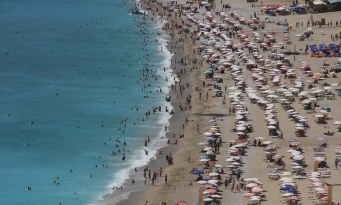 Fethiye’nin nüfusu bayramda 1 milyonu geçti