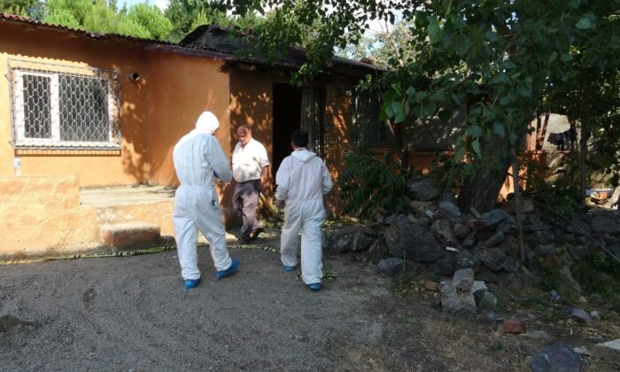 Fidye için rehin alıp işkence ettiler, para alamayınca öldürüp bahçeye gömdüler