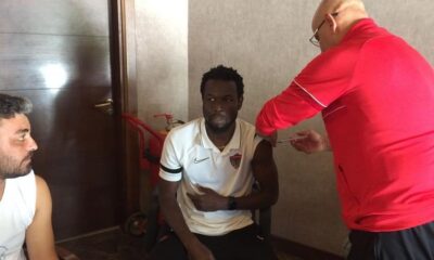 Futbolculara covid-19 aşısı yapıldı