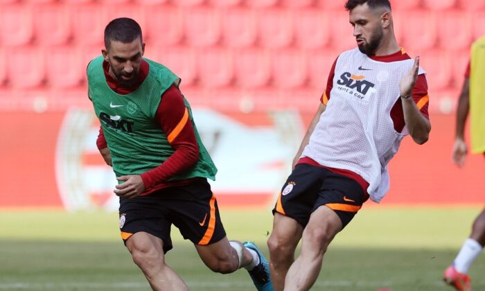 Galatasaray, PSV maçı hazırlıklarını tamamladı