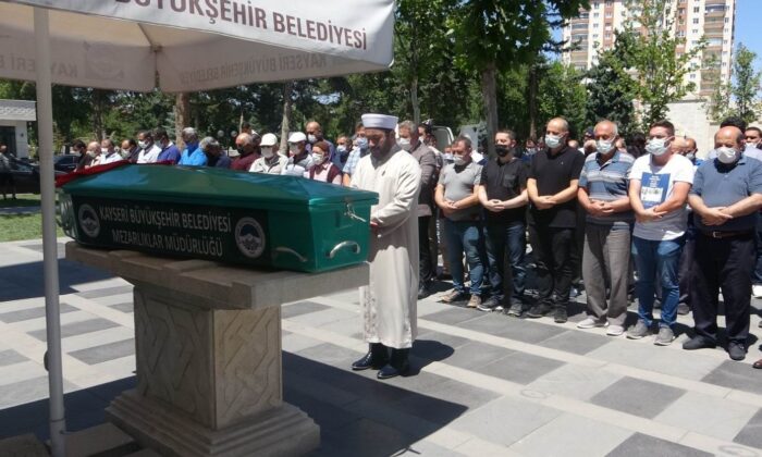 Gazeteci Süleyman Keskin son yolculuğuna uğurlandı