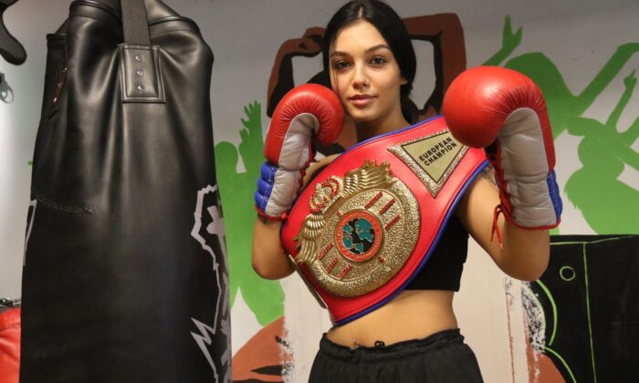 Geçici olarak kazandığı altın kemeri, yumruklarıyla korumak için gün sayıyor