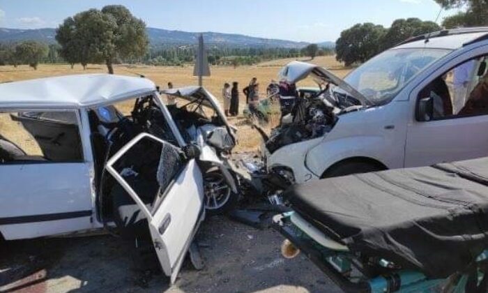 Gediz’deki trafik kazasında ölü sayısı 2’ye yükseldi