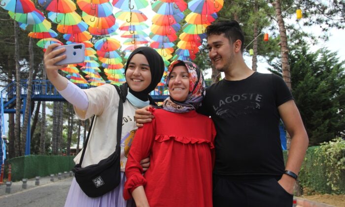 Gerze’nin rengarenk sokağı turistlerin özçekim mekanı