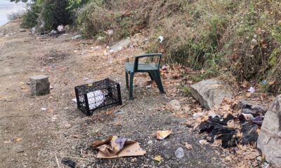 Göl çevresinden onlarca torba atık toplandı