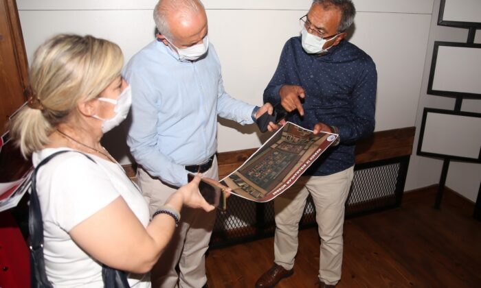 Gültak, son aşama gelen Mersin’e İz Bırakanlar Müzesindeki çalışmaları inceledi