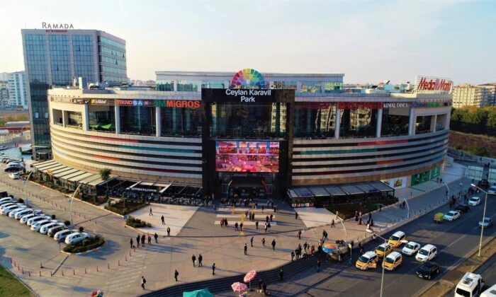 Güneydoğu Anadolu’nun ritmi Ceylan Karavil Park AVM’de atıyor
