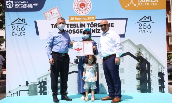 Hak sahipleri tapularına kavuştu