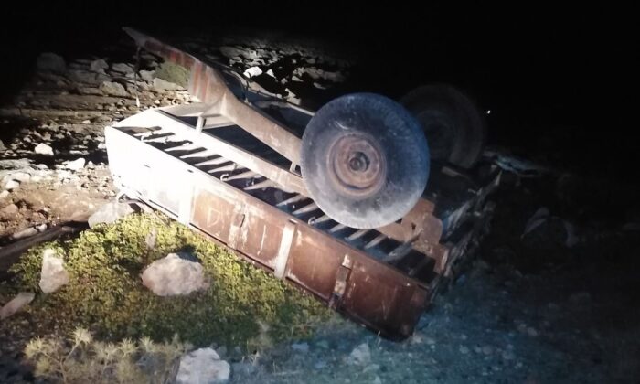 Hasat dönüşü feci kaza: 1 ölü, 2 yaralı