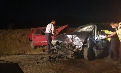 Haymana’da iki otomobil kafa kafaya çarpıştı: 3’ü ağır, 6 kişi yaralı