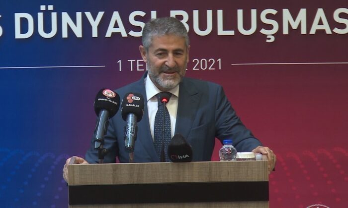 Hazine ve Maliye Bakan Yardımcısı Nebati: “Sürekli erken seçim gündeme getirilen bir ortamda iş adamı 6 ay sonrasına nasıl bakacak”