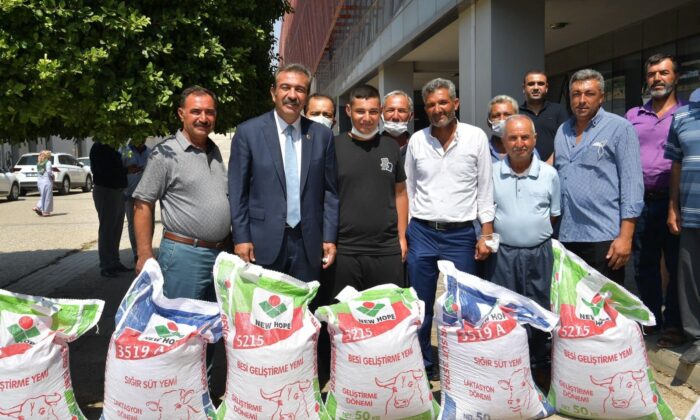 Hibe yemler besiciye dağıtıldı