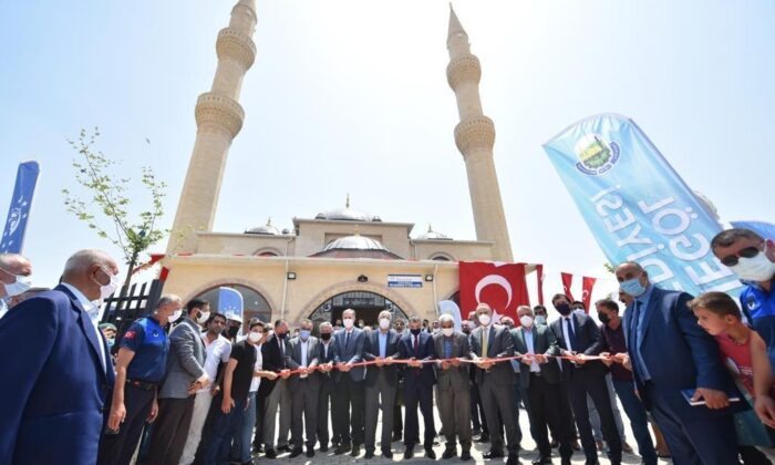 İnegöl Selahaddin Eyyubi Camii törenle açıldı