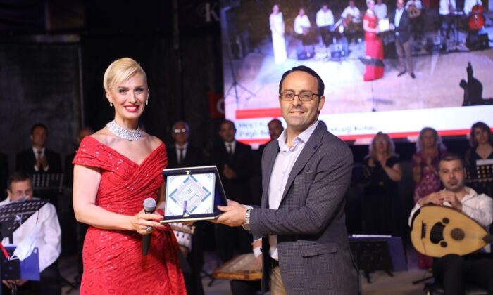 İnegöl’de unutulmaz Türk Halk Müziği gecesi