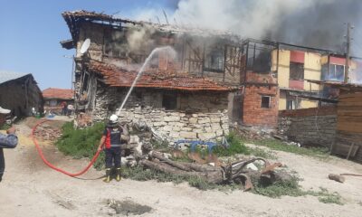İskilip’te çıkan yangında 3 ev yandı